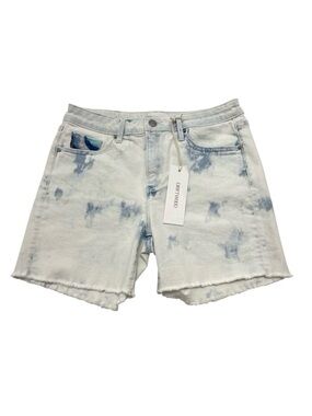 NWT Driftwood Embroidered Bleached Shorts 26